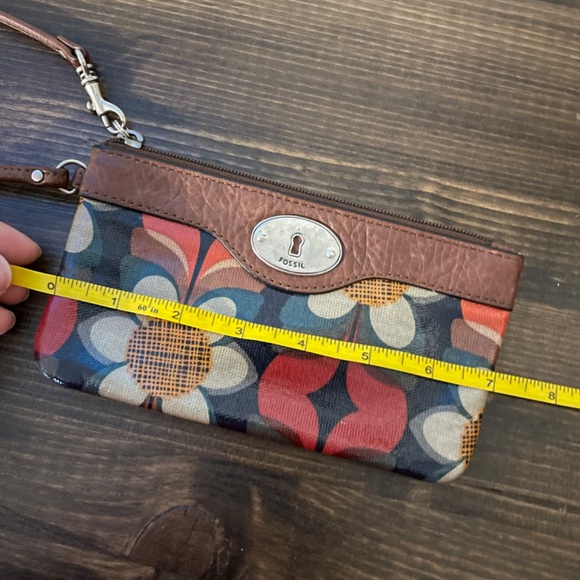 Fossil key-Per Wristlet floral pattern - Picture 2 of 4
